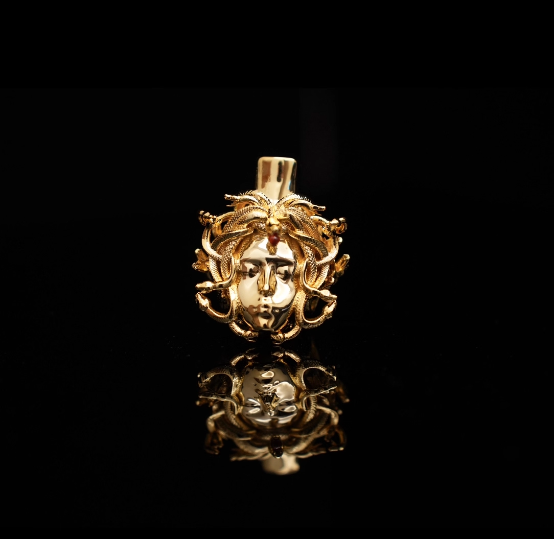 Luxury 18K Gold Plated Medusa Hookah Mouthpiece by Marquis – Hand-Polished & Handcrafted