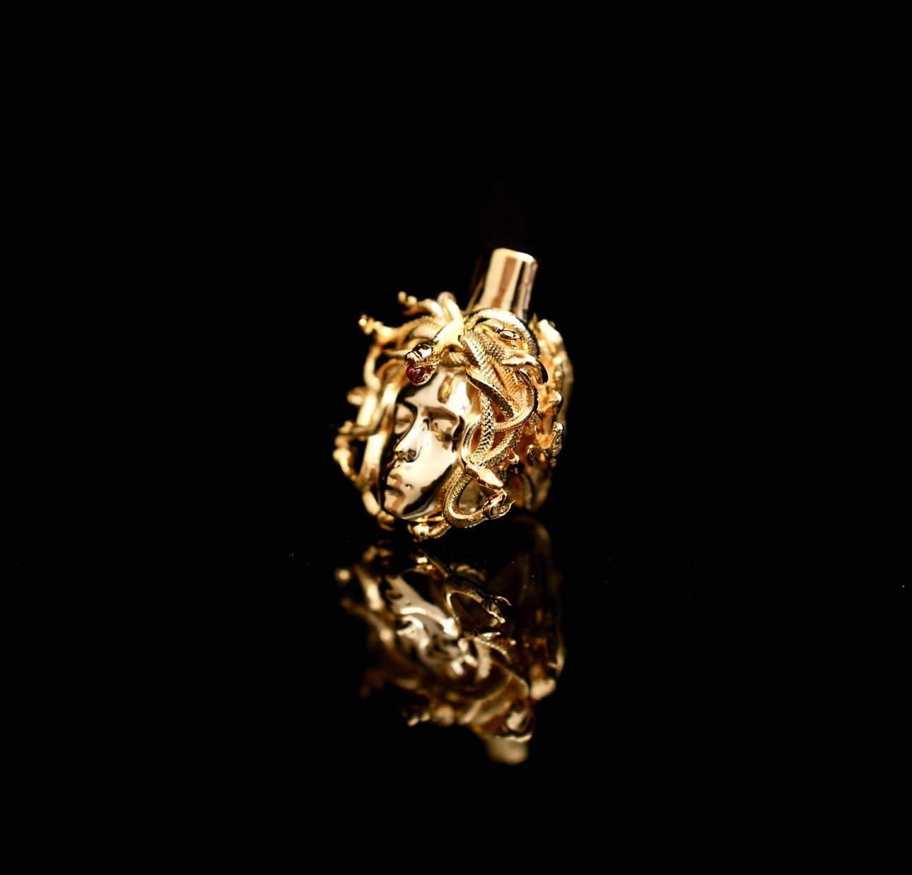 Luxury 18K Gold Plated Medusa Hookah Mouthpiece by Marquis – Hand-Polished & Handcrafted