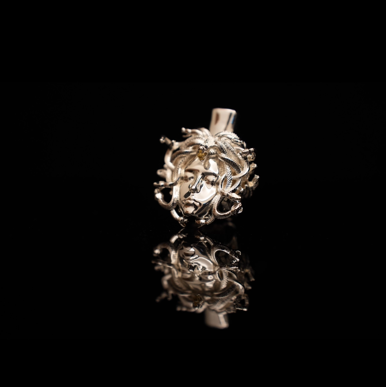 Luxury 18K Gold Plated Medusa Hookah Mouthpiece by Marquis – Hand-Polished & Handcrafted